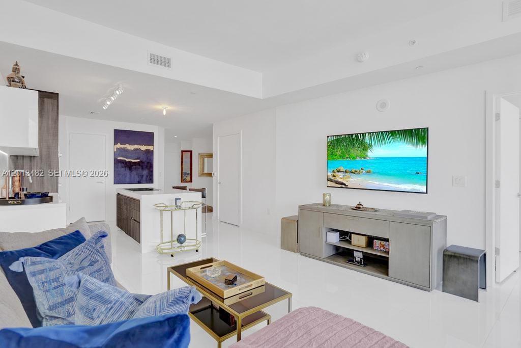 851 NE 1st Ave #2900, Miami FL 33132