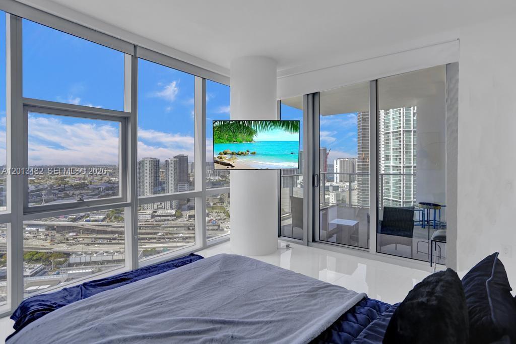 851 NE 1st Ave #2900, Miami FL 33132