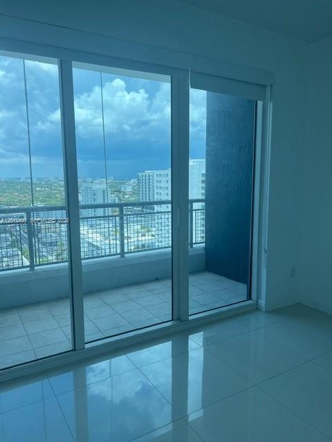 60 SW 13th St #1615, Miami FL 33130