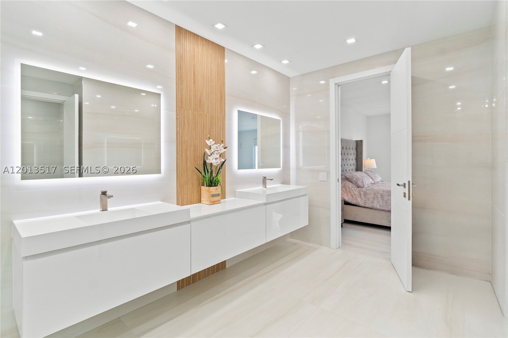 3188 NE 211th Ter, Aventura FL 33180