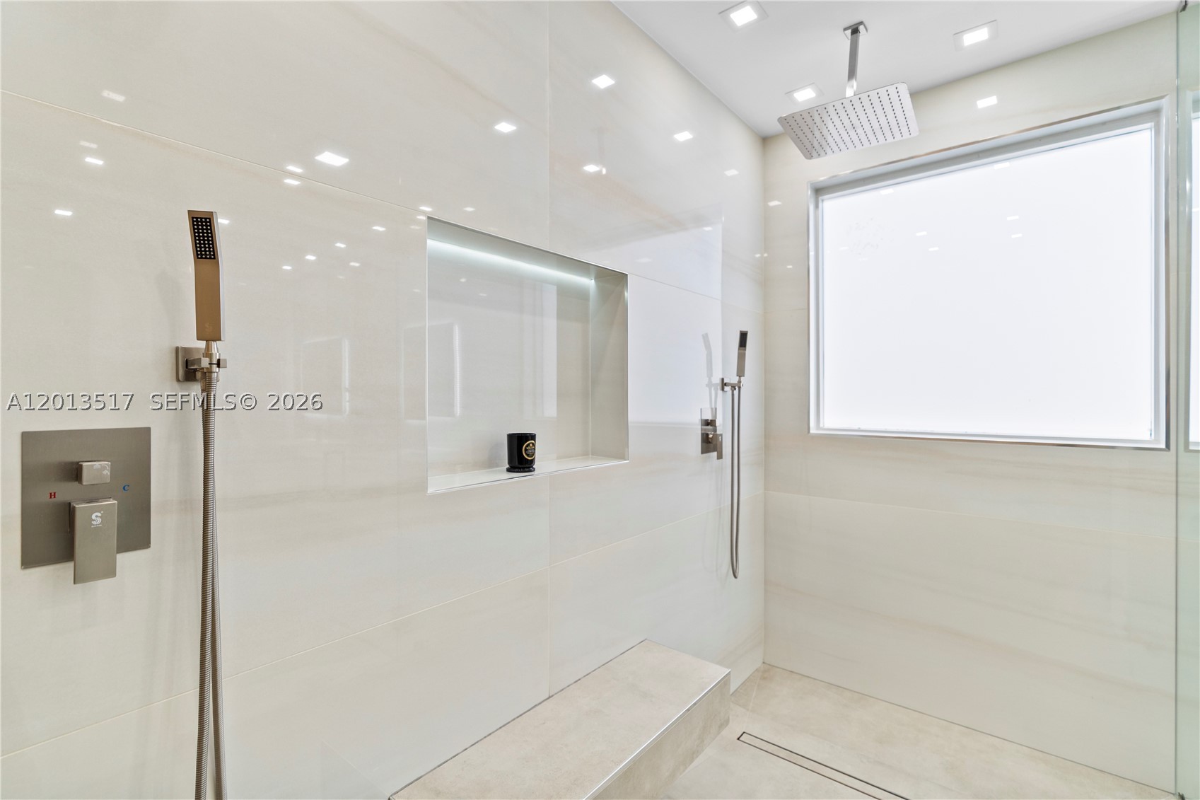 3188 NE 211th Ter, Aventura FL 33180
