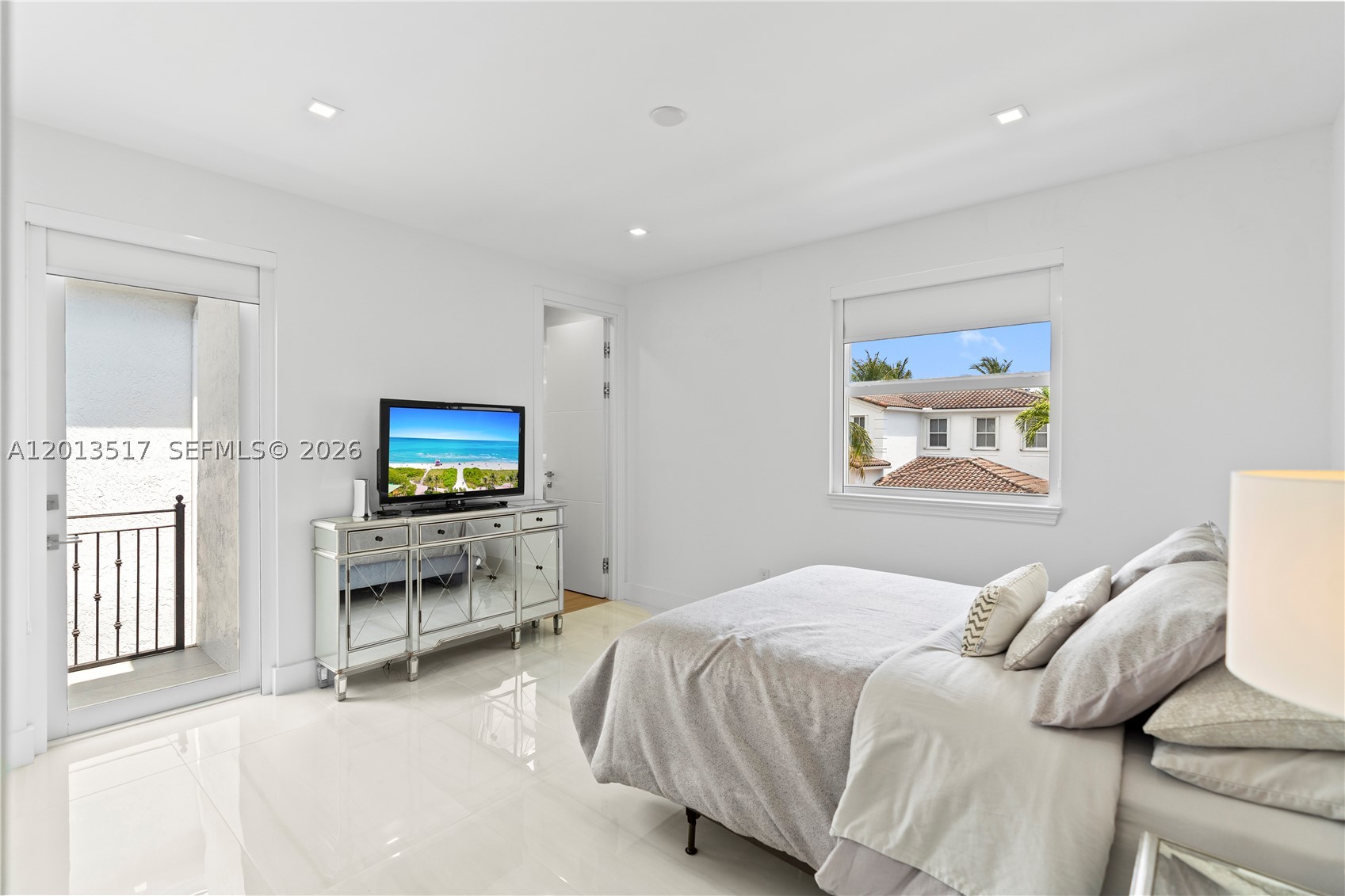 3188 NE 211th Ter, Aventura FL 33180
