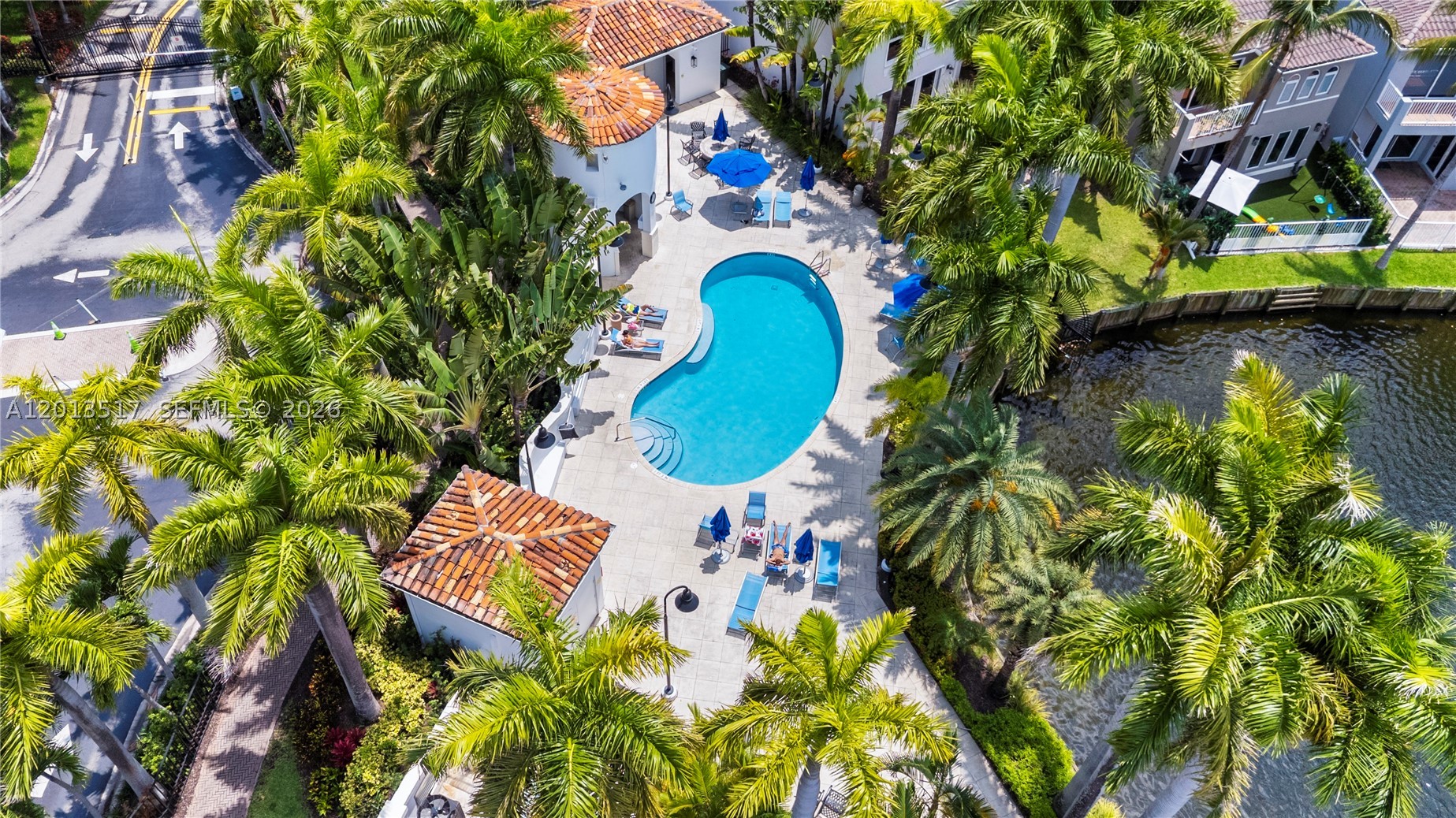 3188 NE 211th Ter, Aventura FL 33180