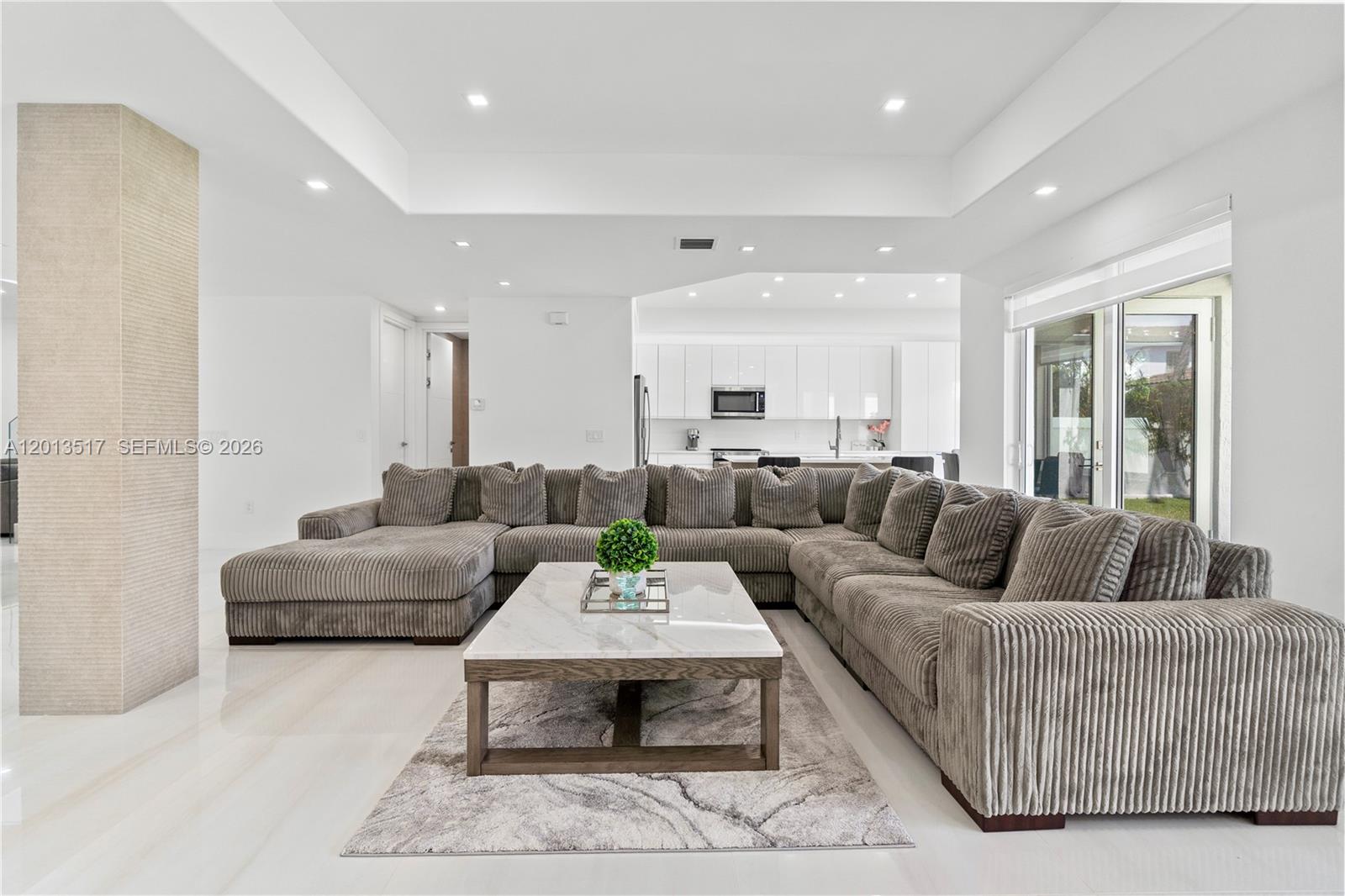 3188 NE 211th Ter, Aventura FL 33180