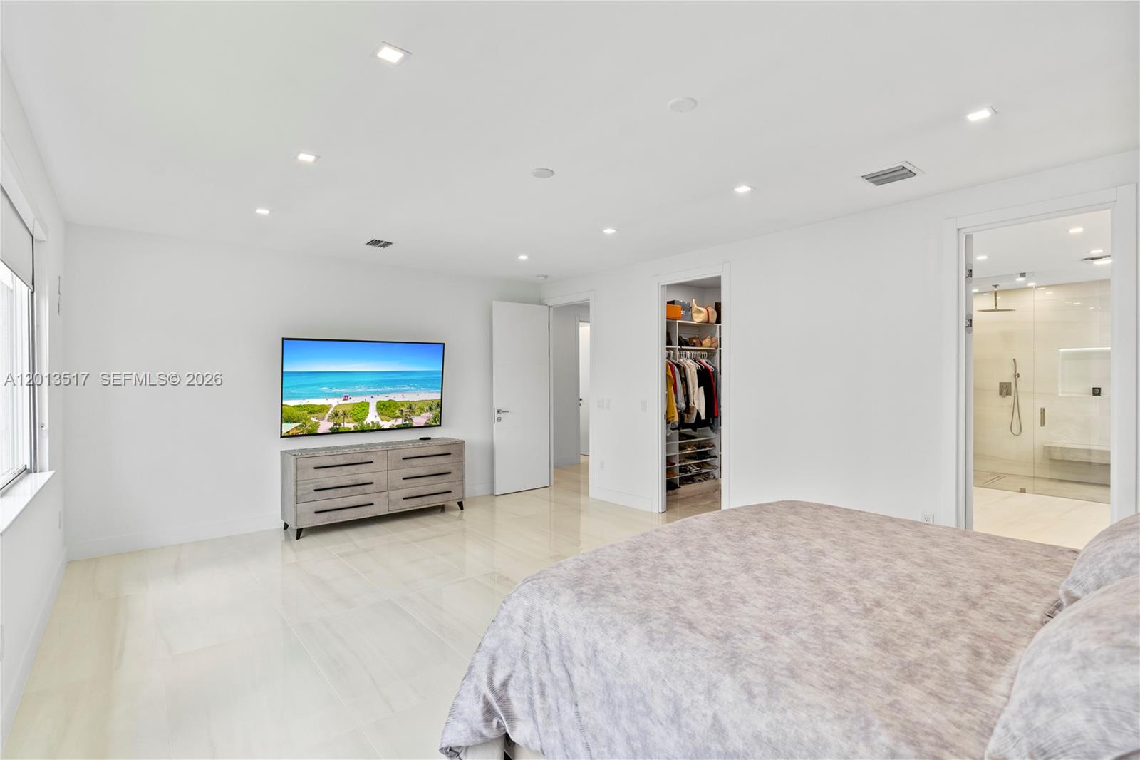 3188 NE 211th Ter, Aventura FL 33180