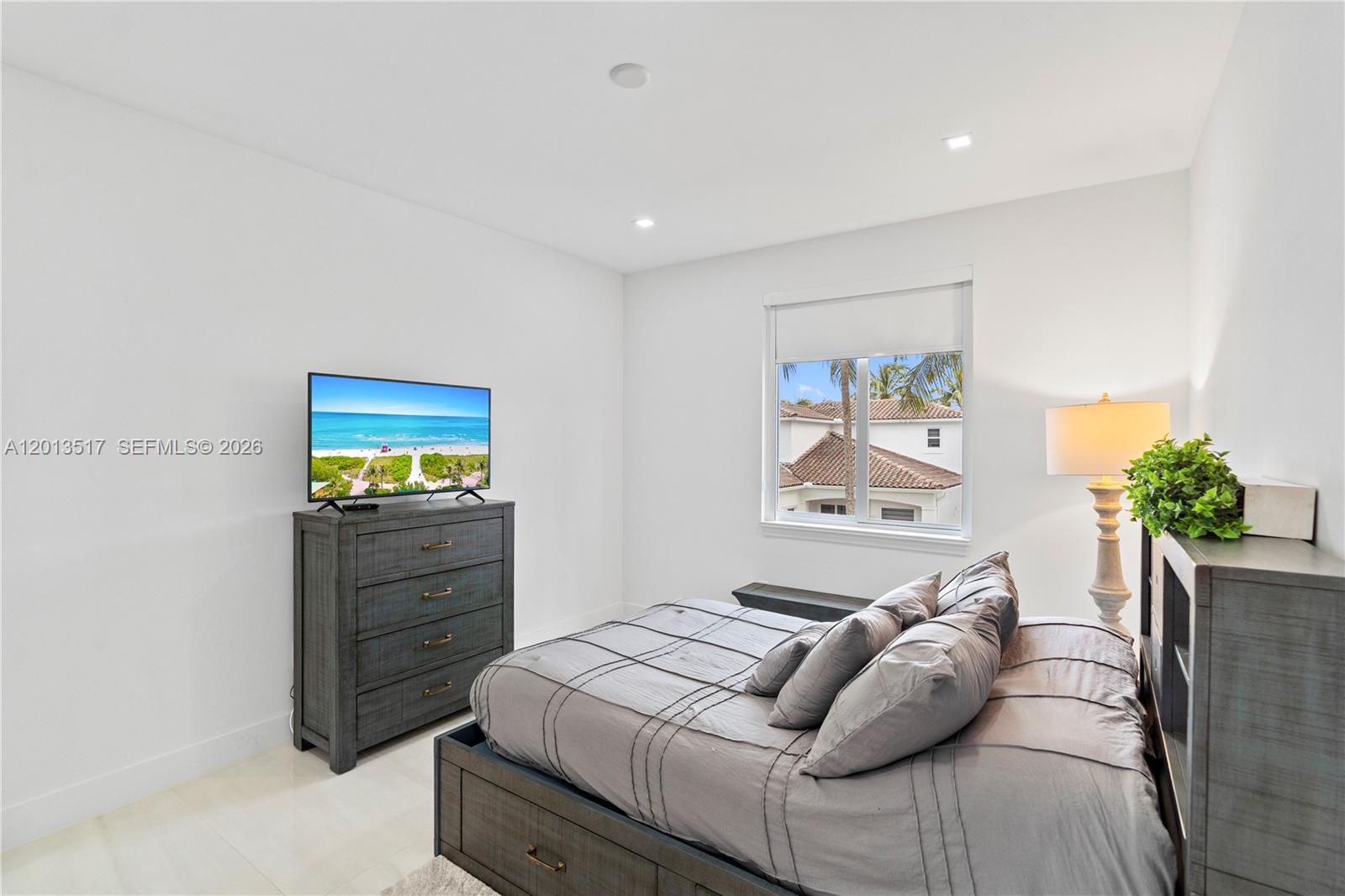 3188 NE 211th Ter, Aventura FL 33180