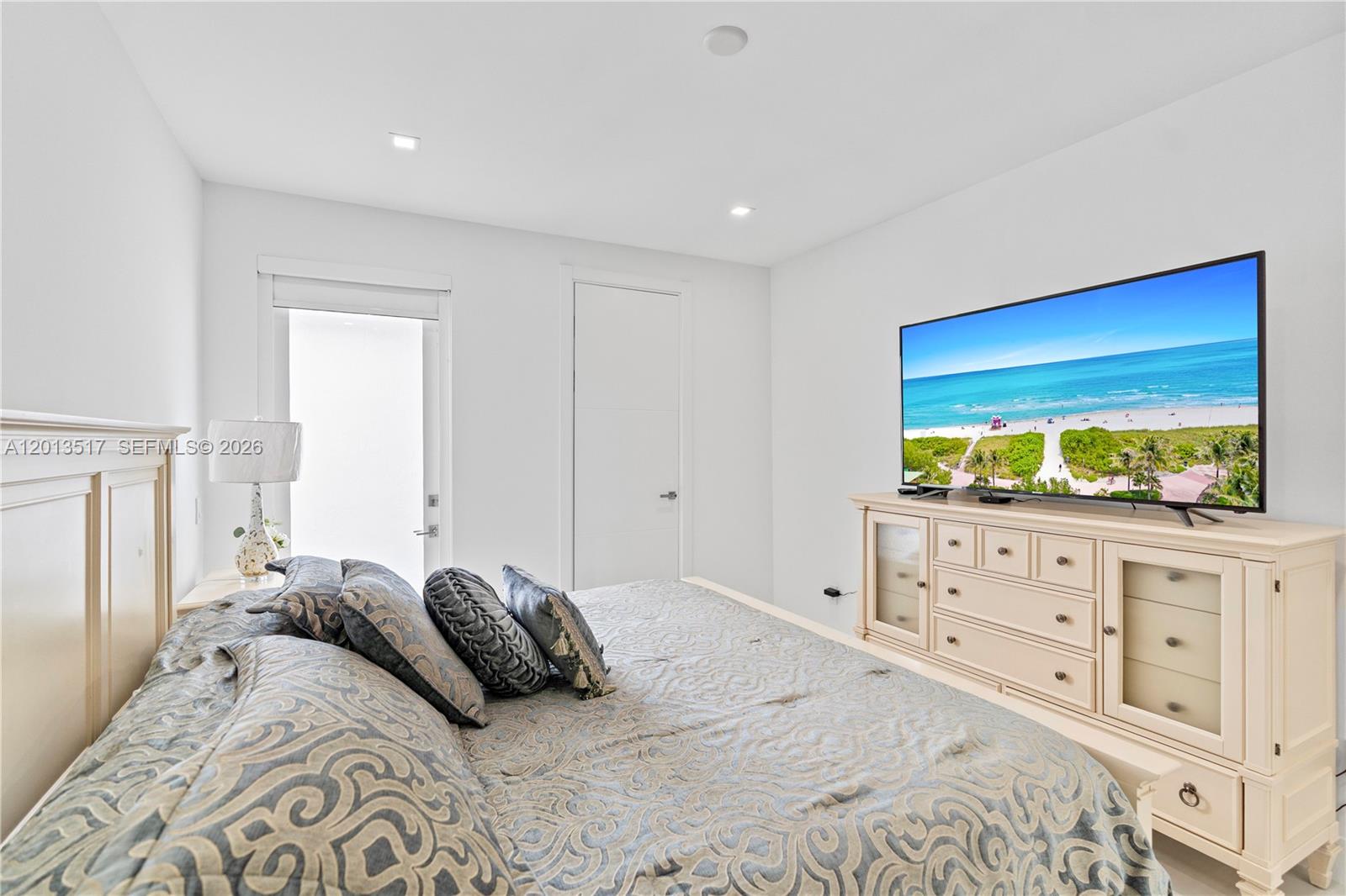 3188 NE 211th Ter, Aventura FL 33180