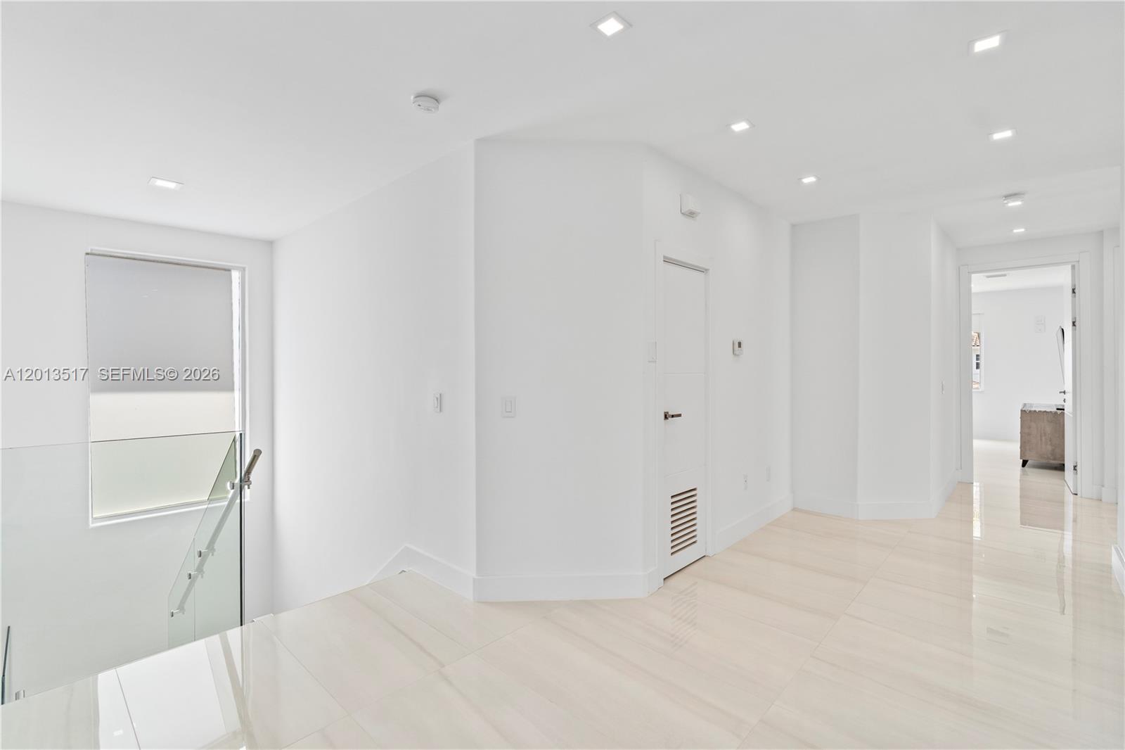 3188 NE 211th Ter, Aventura FL 33180