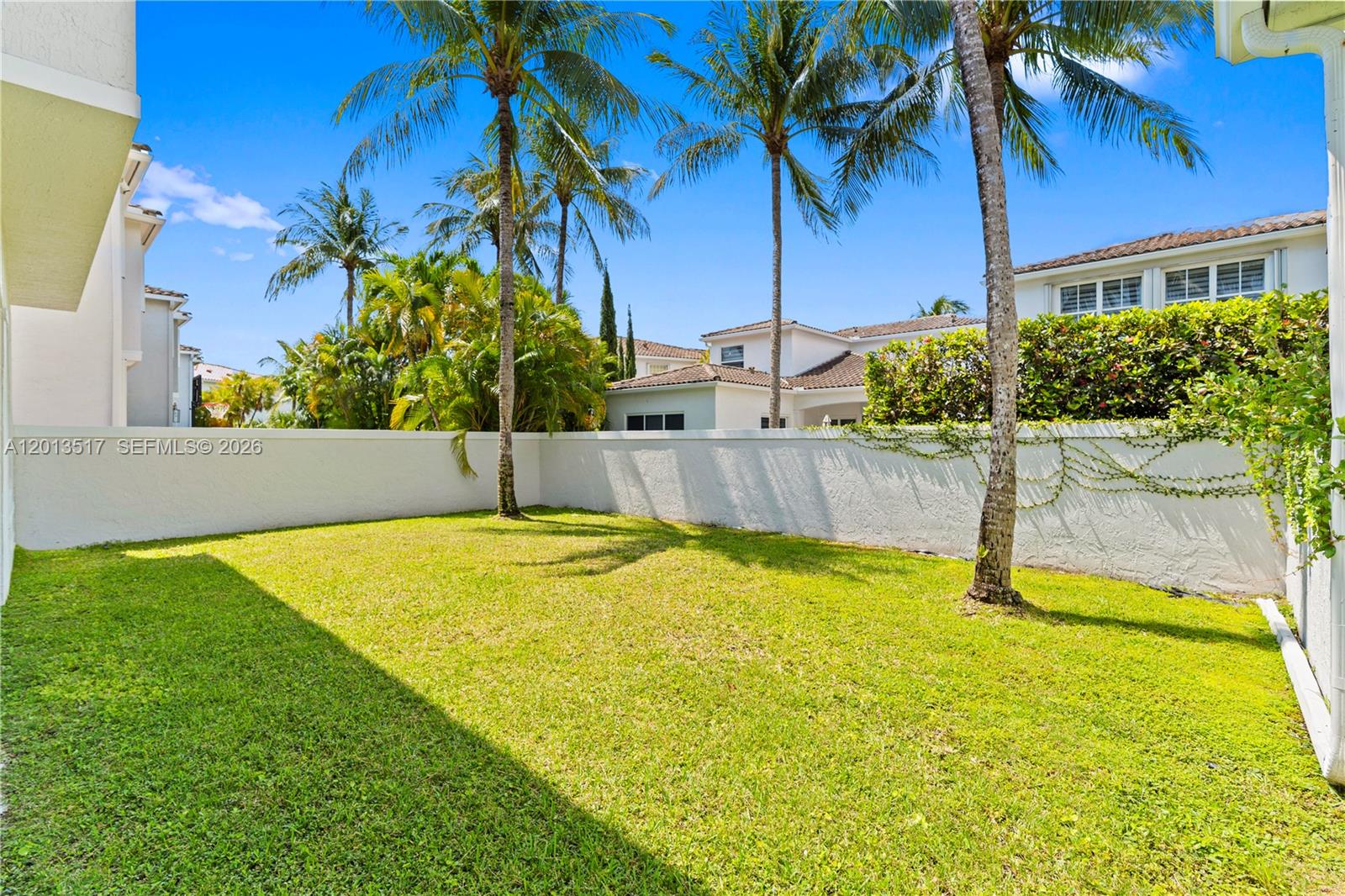 3188 NE 211th Ter, Aventura FL 33180