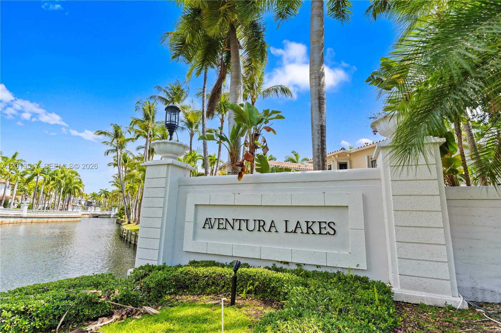3188 NE 211th Ter, Aventura FL 33180