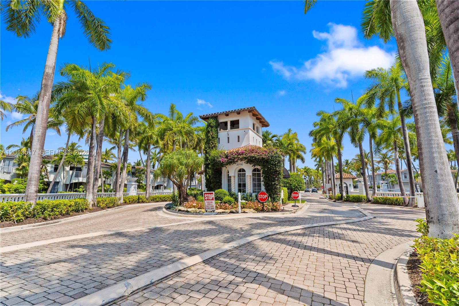 3188 NE 211th Ter, Aventura FL 33180