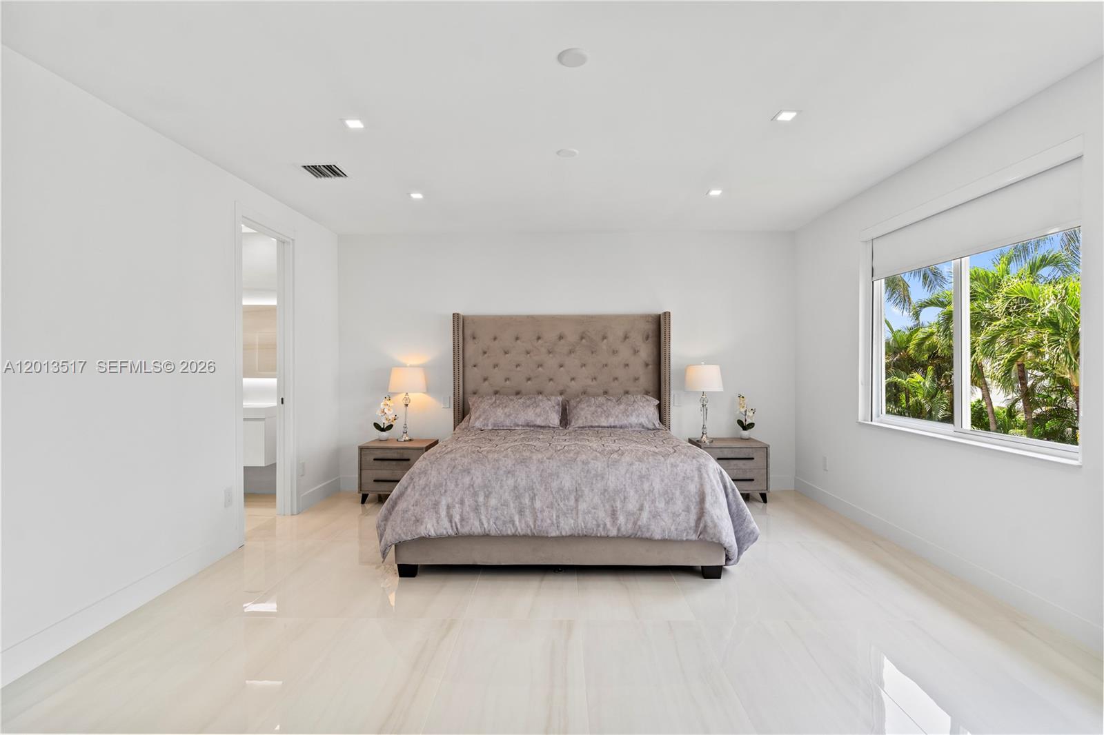 3188 NE 211th Ter, Aventura FL 33180