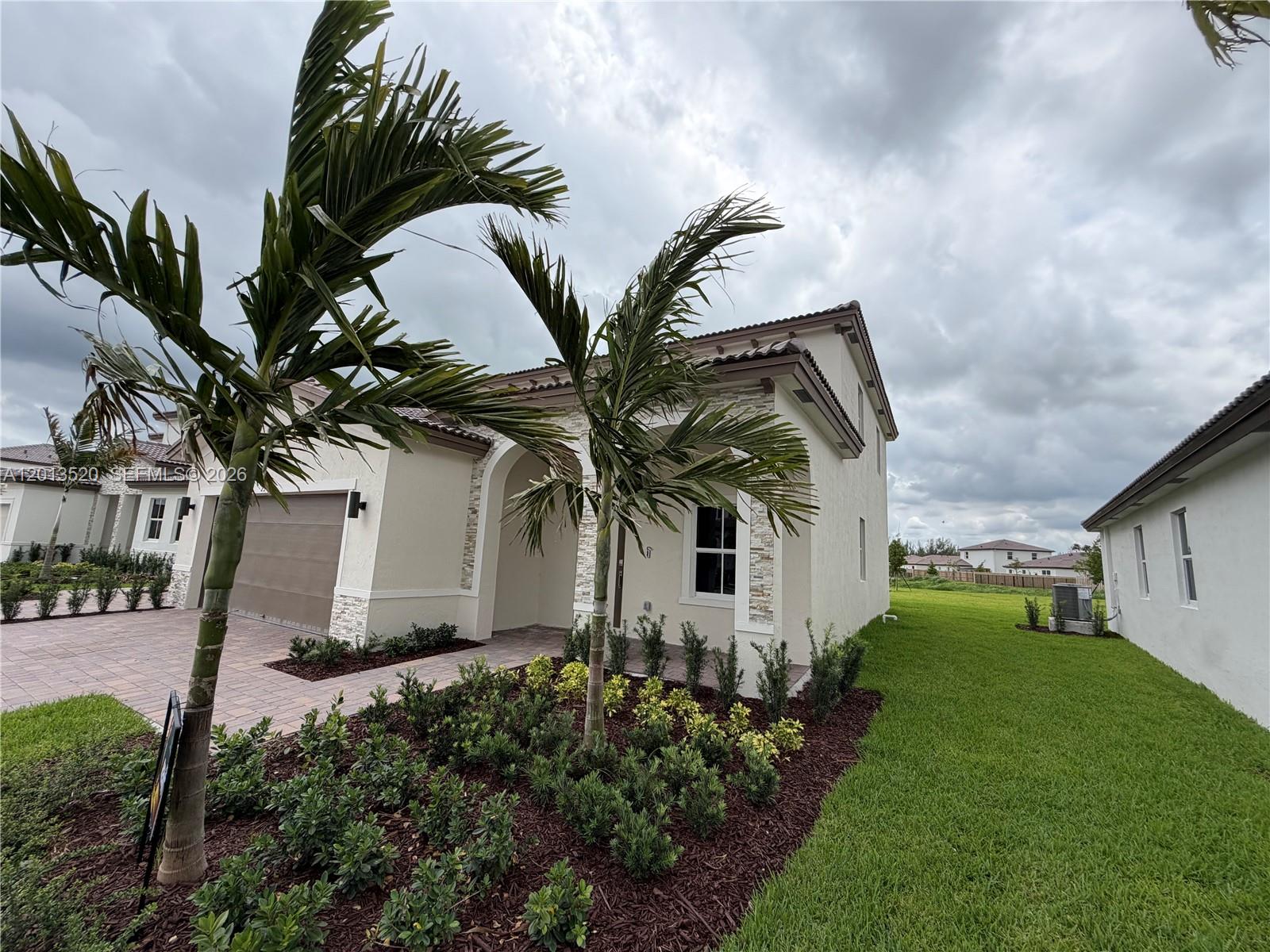 2384 SE 29th Dr #2384, Homestead FL 33035