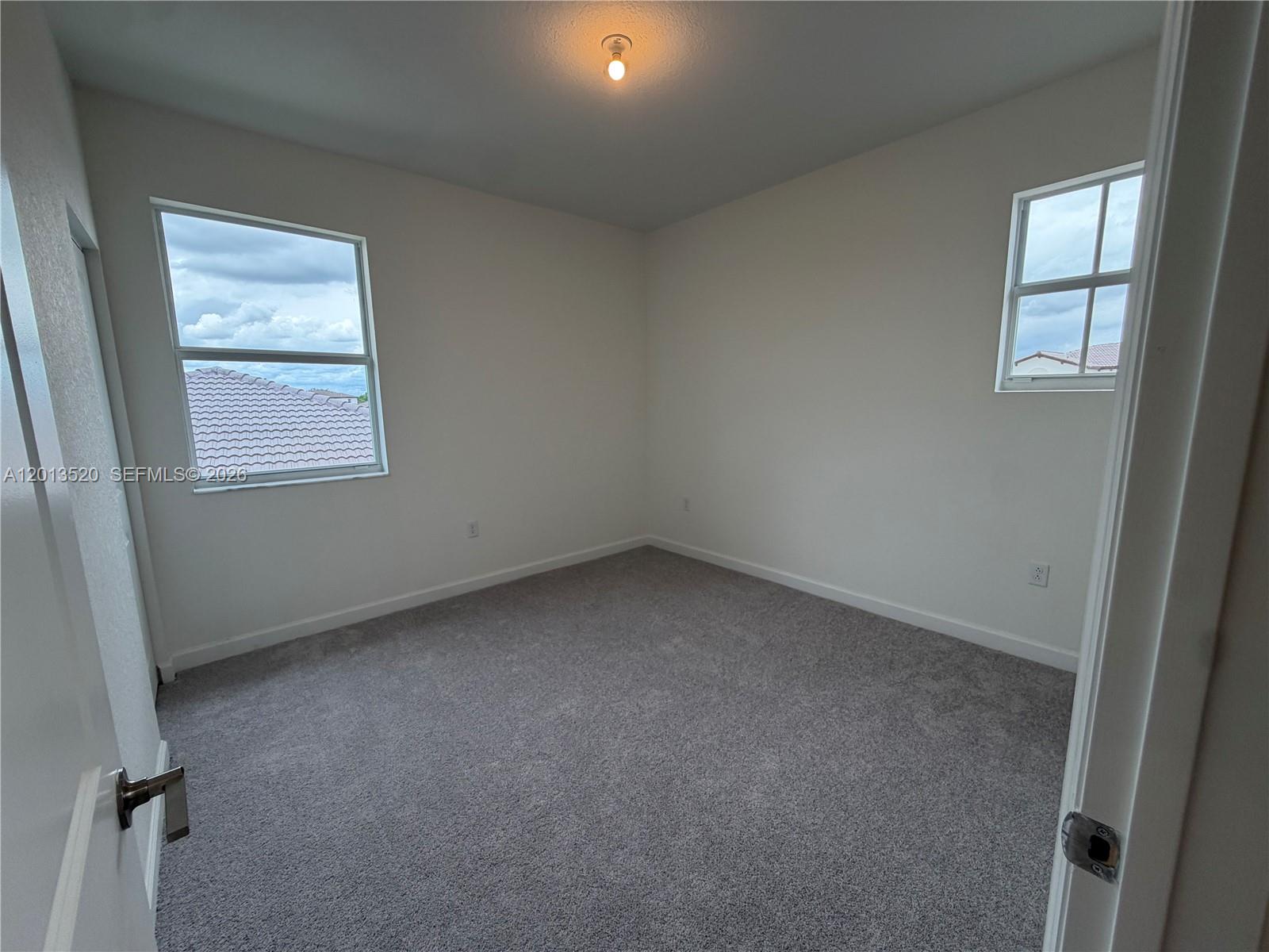 2384 SE 29th Dr #2384, Homestead FL 33035