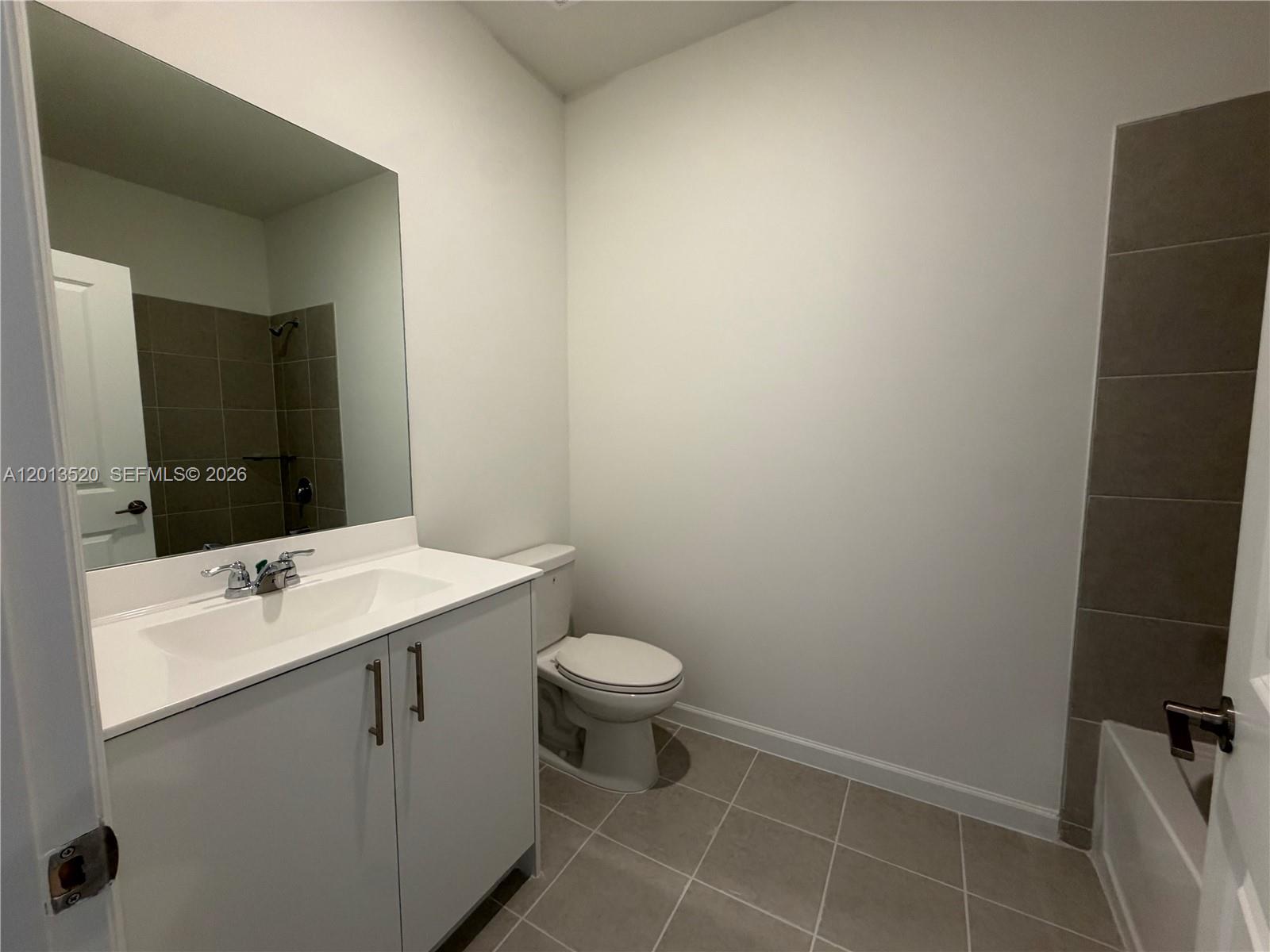 2384 SE 29th Dr #2384, Homestead FL 33035