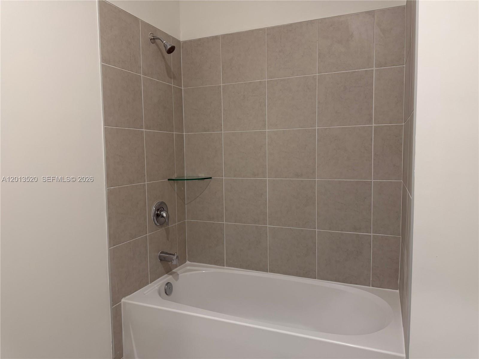 2384 SE 29th Dr #2384, Homestead FL 33035