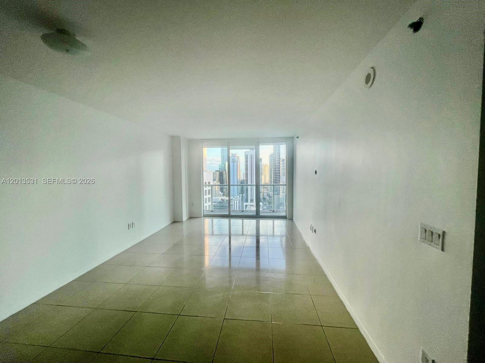 55 SE 6th St #3706, Miami FL 33131