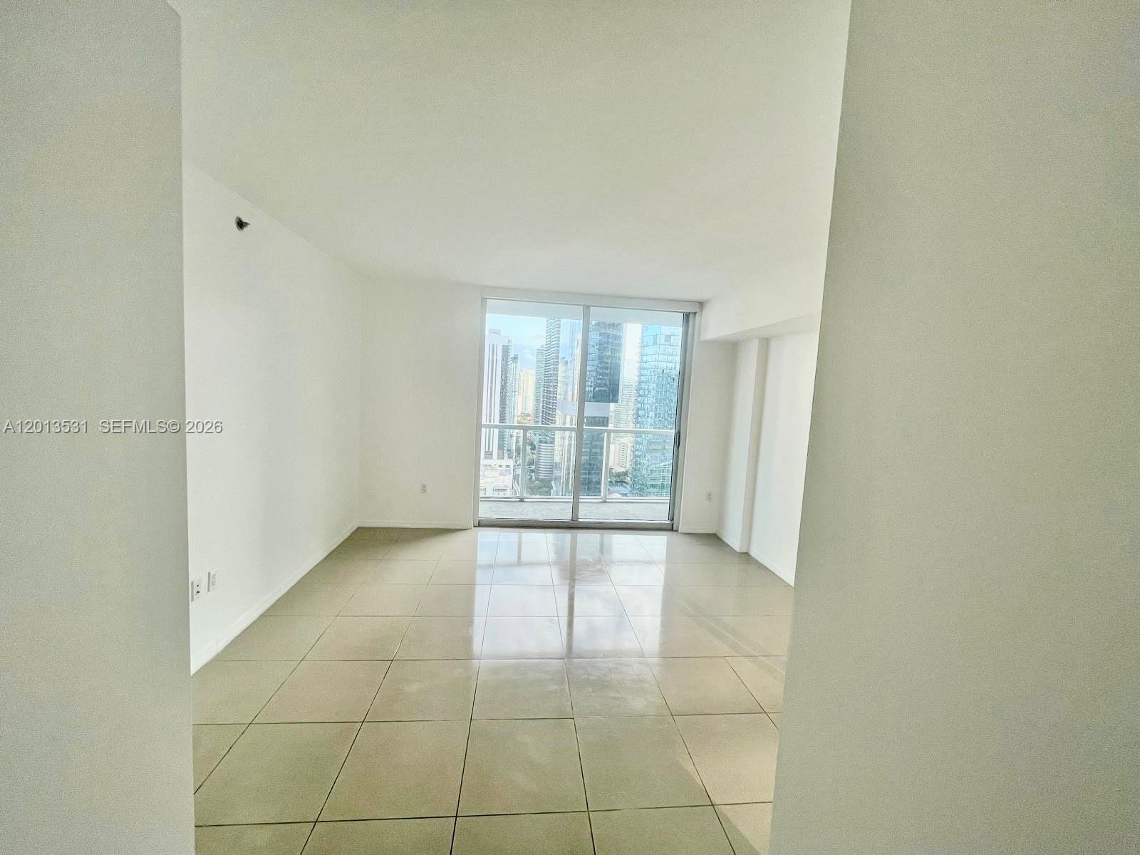 55 SE 6th St #3706, Miami FL 33131