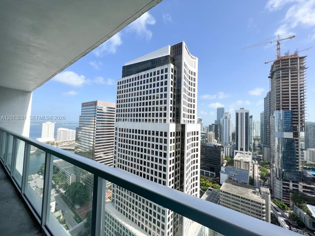 55 SE 6th St #3706, Miami FL 33131