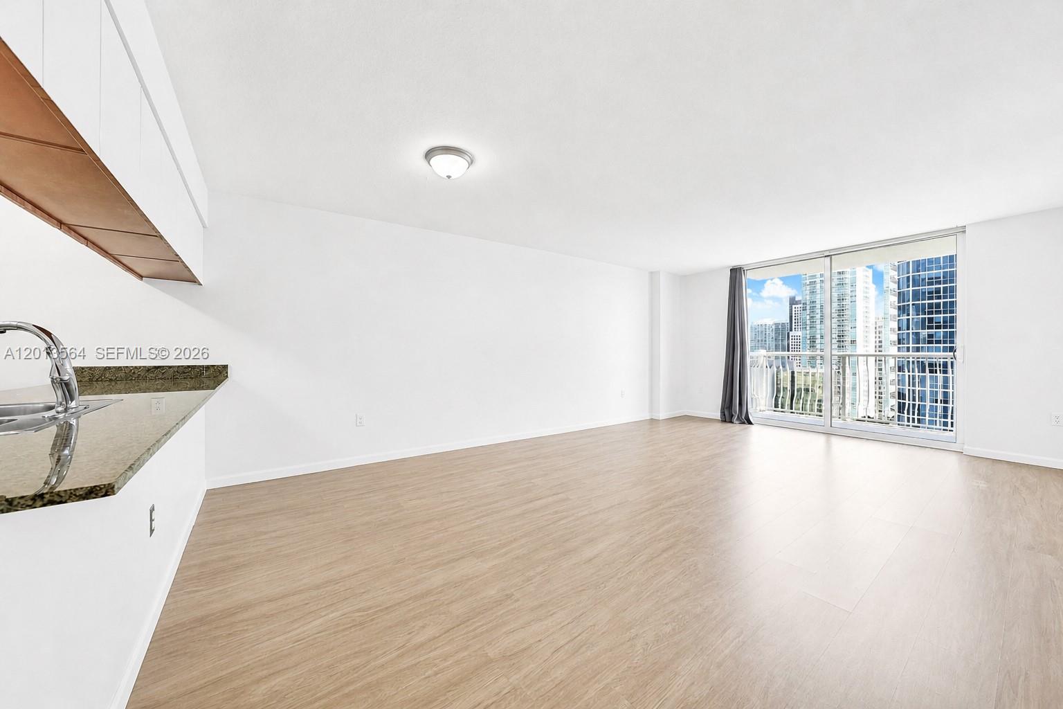 1200 Brickell Bay Dr #3122, Miami FL 33131
