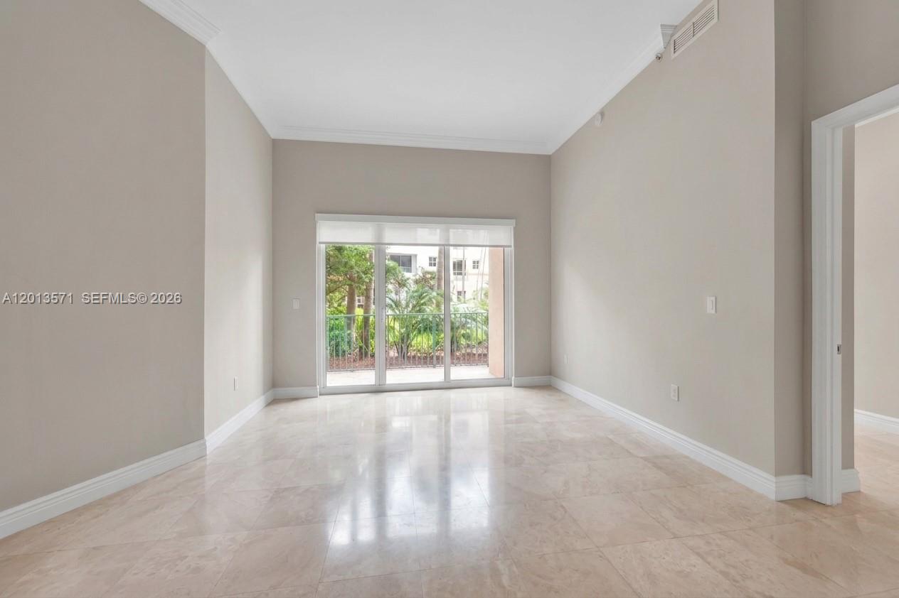 19900 E Country Club Dr #116, Aventura FL 33180