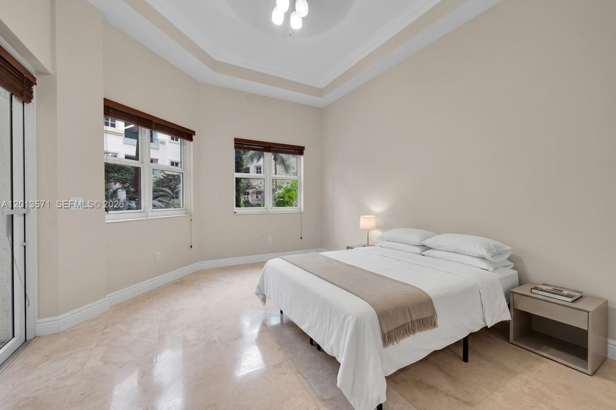 19900 E Country Club Dr #116, Aventura FL 33180