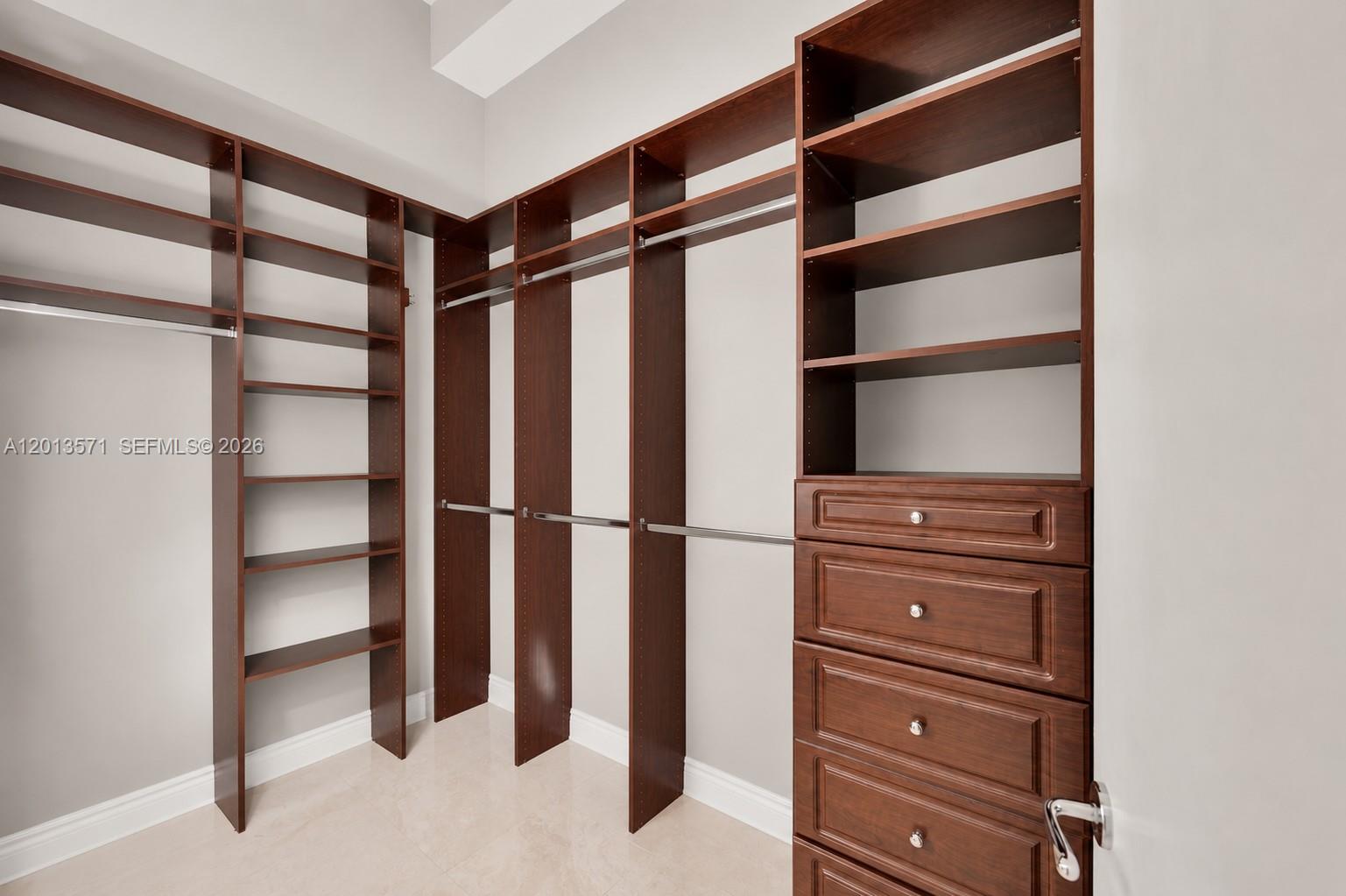 19900 E Country Club Dr #116, Aventura FL 33180