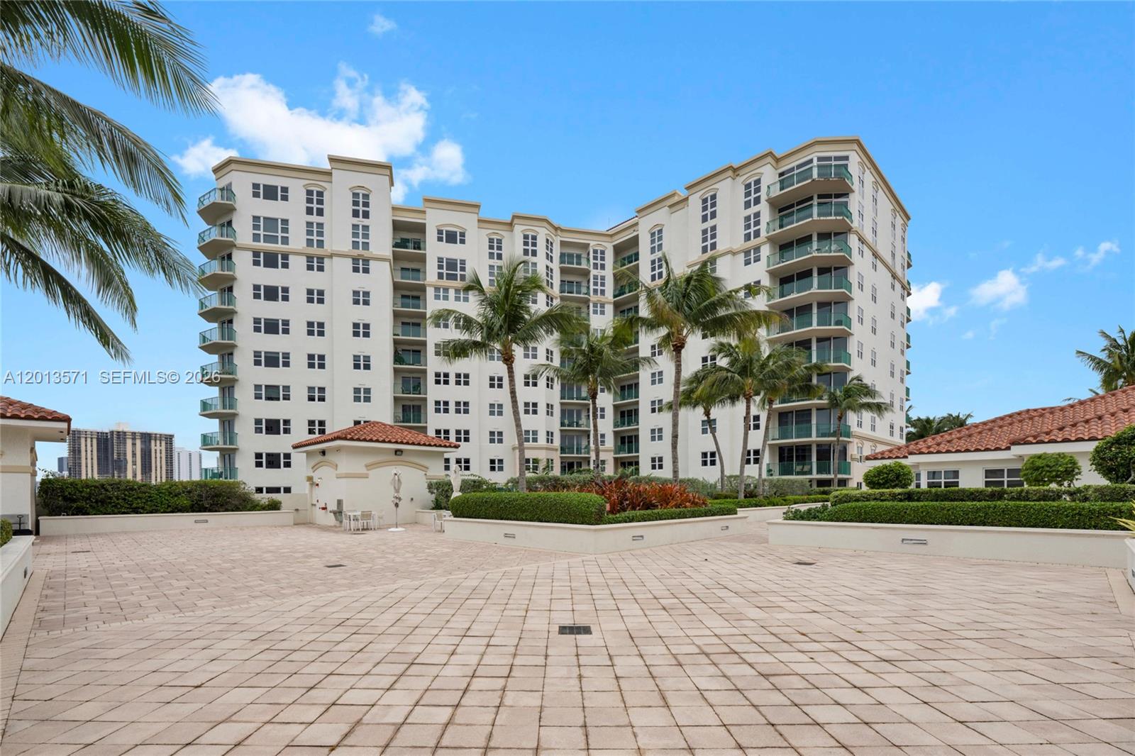 19900 E Country Club Dr #116, Aventura FL 33180