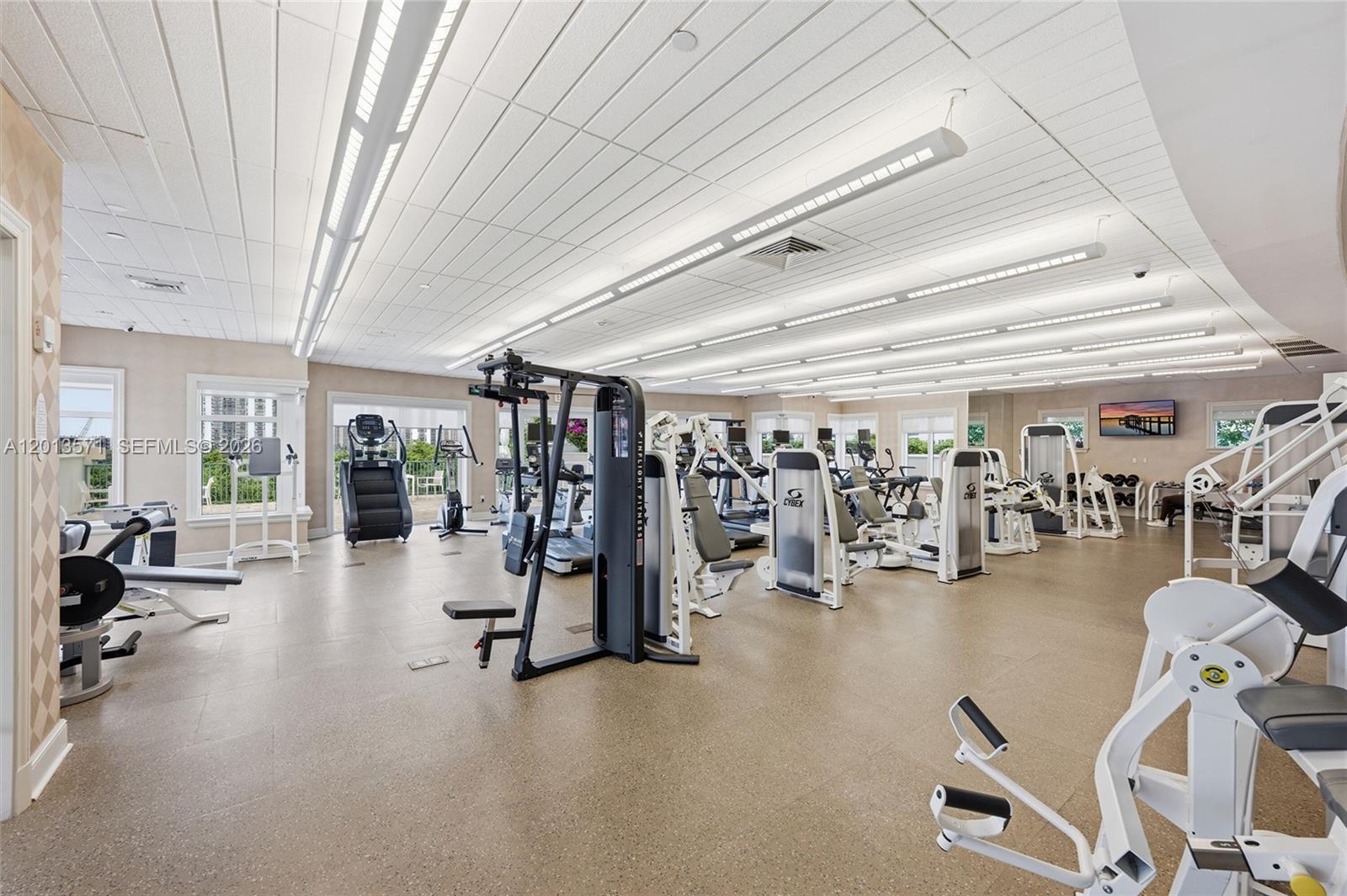 19900 E Country Club Dr #116, Aventura FL 33180