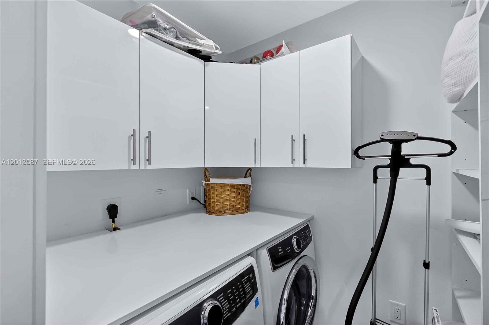 851 NE 1st Ave #1603, Miami FL 33132