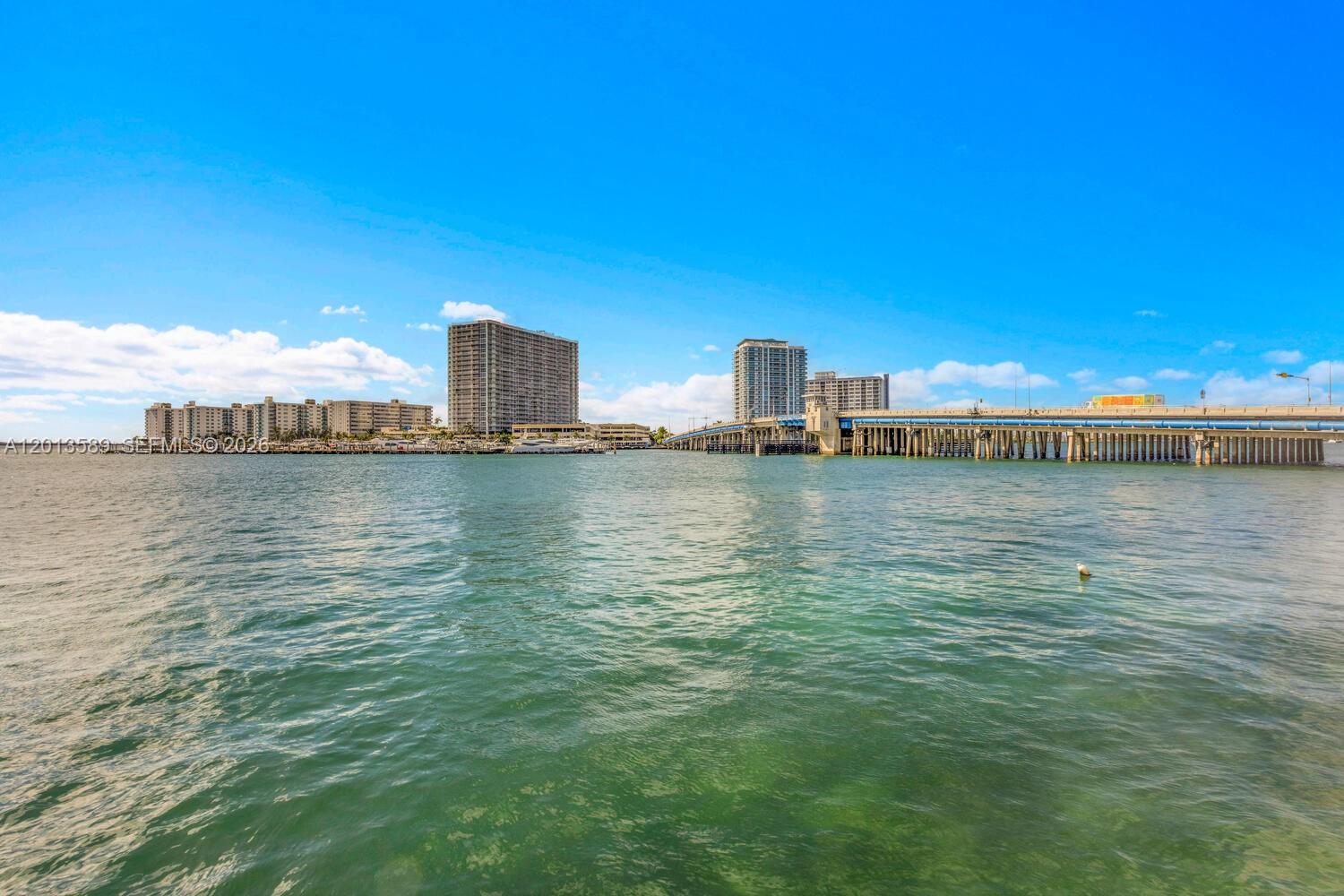 2016 Bay Dr #604, Miami Beach FL 33141