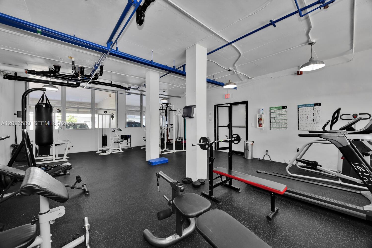 2016 Bay Dr #604, Miami Beach FL 33141
