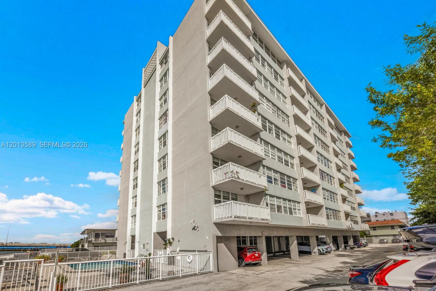 2016 Bay Dr #604, Miami Beach FL 33141