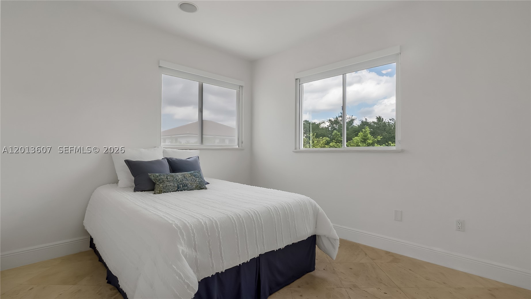 16763 NW 77th Path, Miami Lakes FL 33016