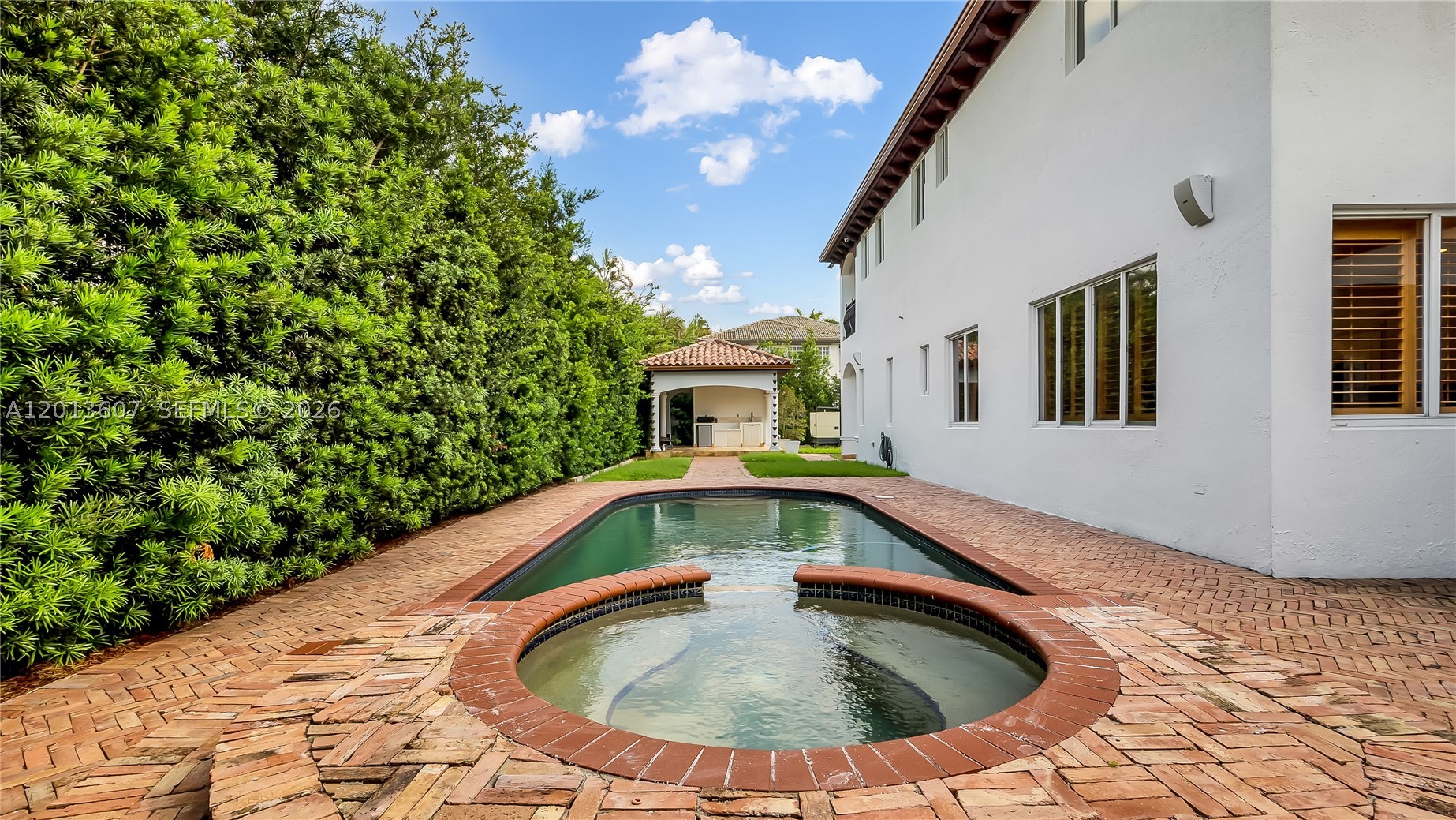 16763 NW 77th Path, Miami Lakes FL 33016