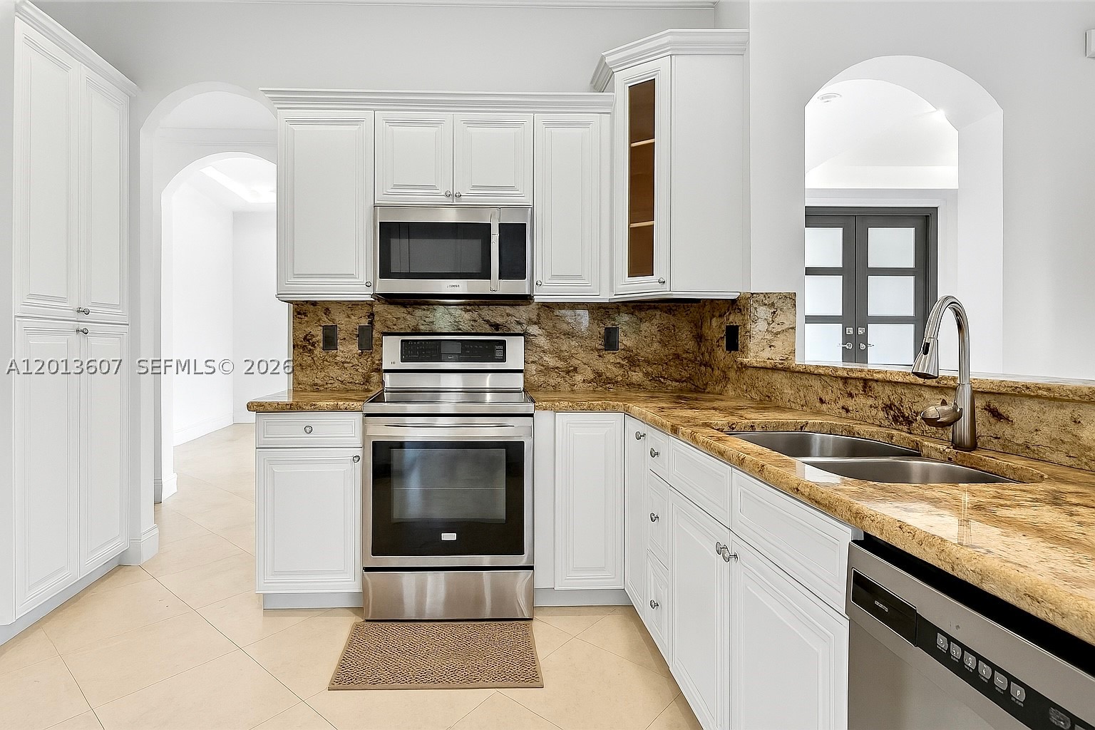 16763 NW 77th Path, Miami Lakes FL 33016