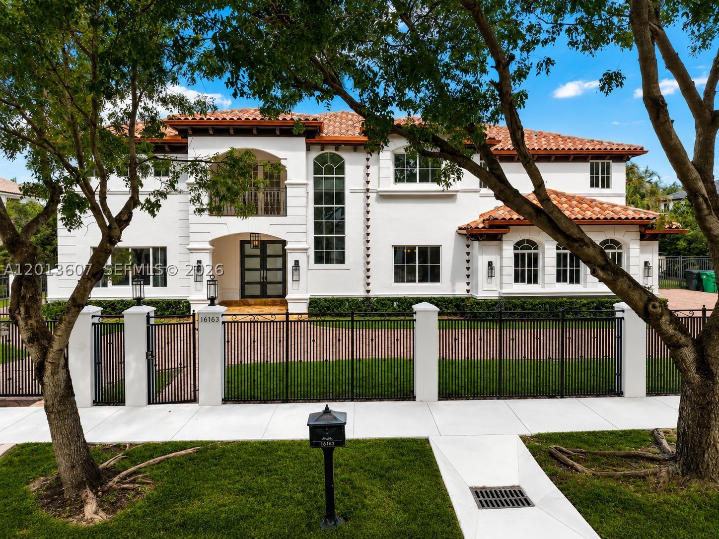 16763 NW 77th Path, Miami Lakes FL 33016