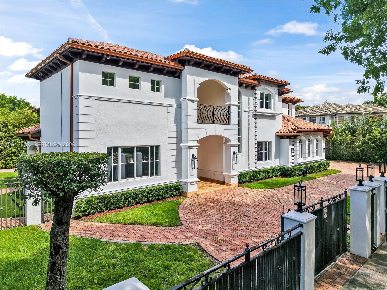 16763 NW 77th Path, Miami Lakes FL 33016
