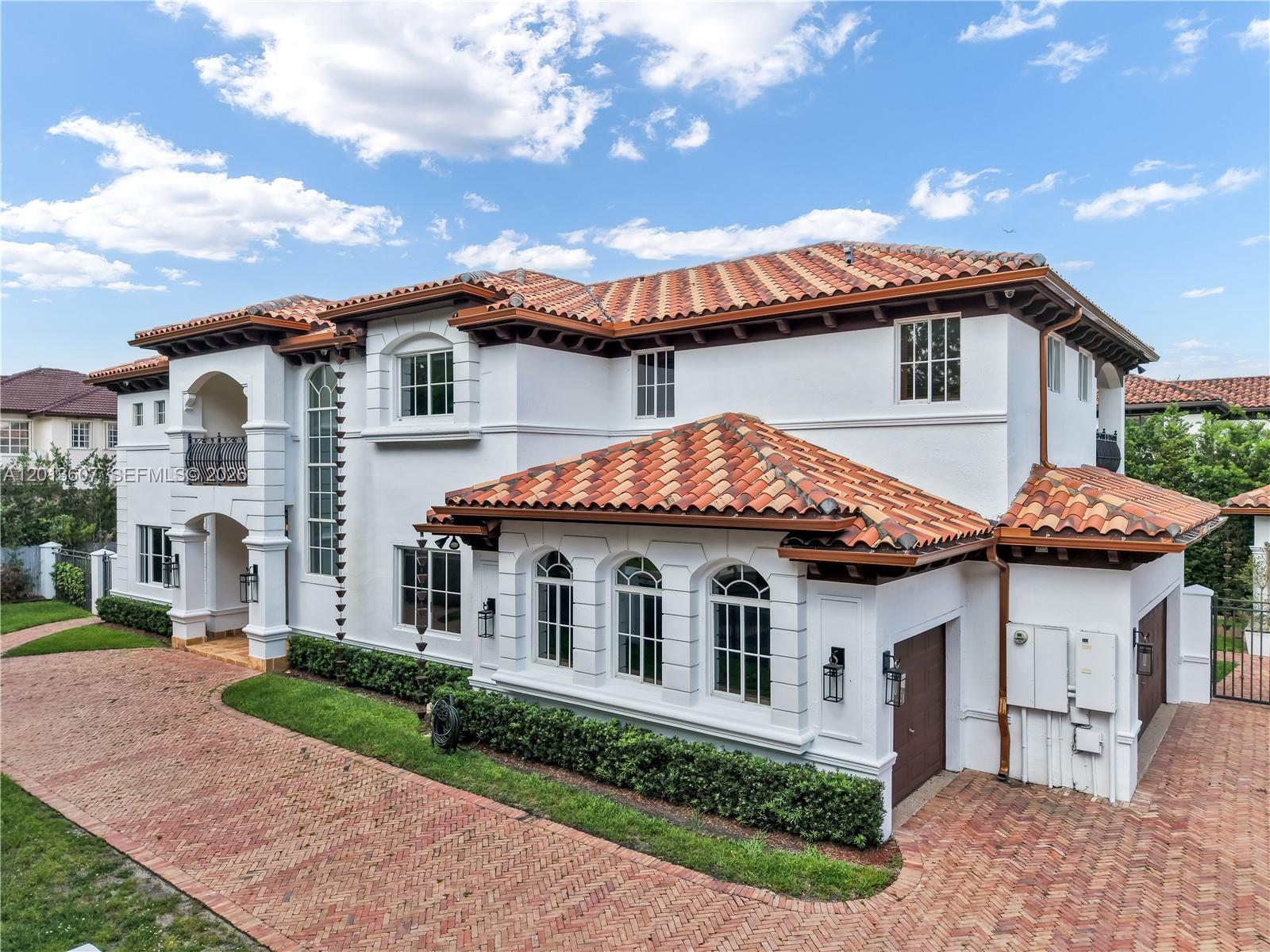 16763 NW 77th Path, Miami Lakes FL 33016