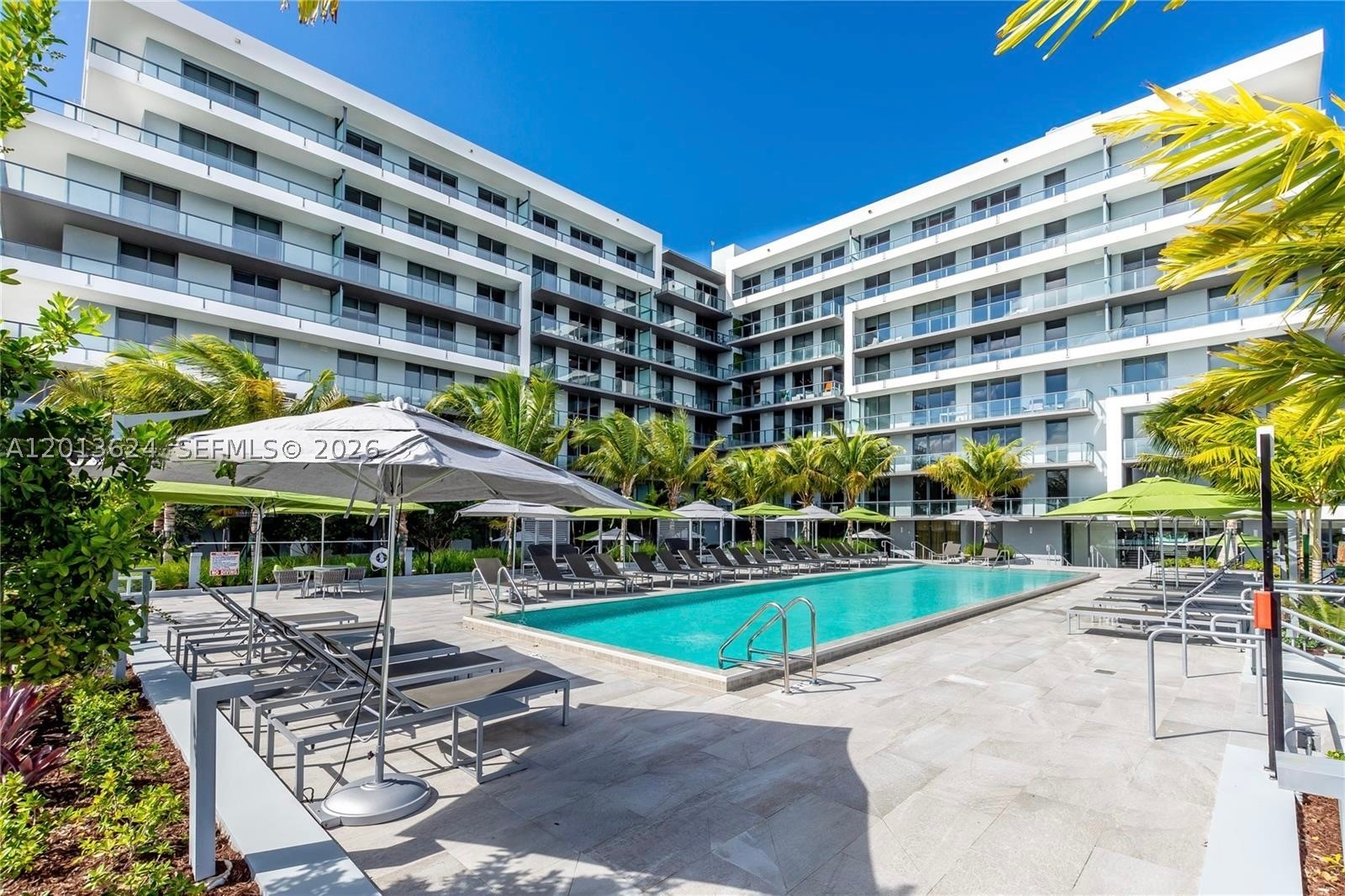 2960 NE 207th #707, Aventura FL 33180