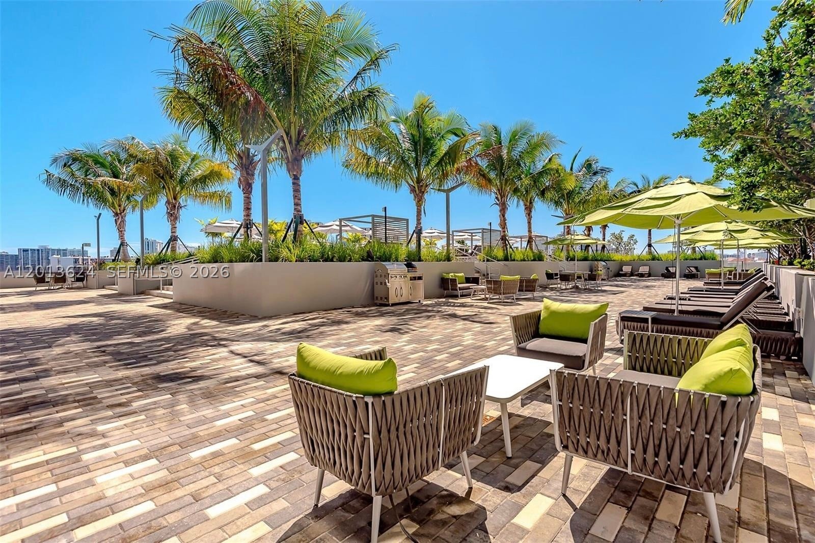 2960 NE 207th #707, Aventura FL 33180