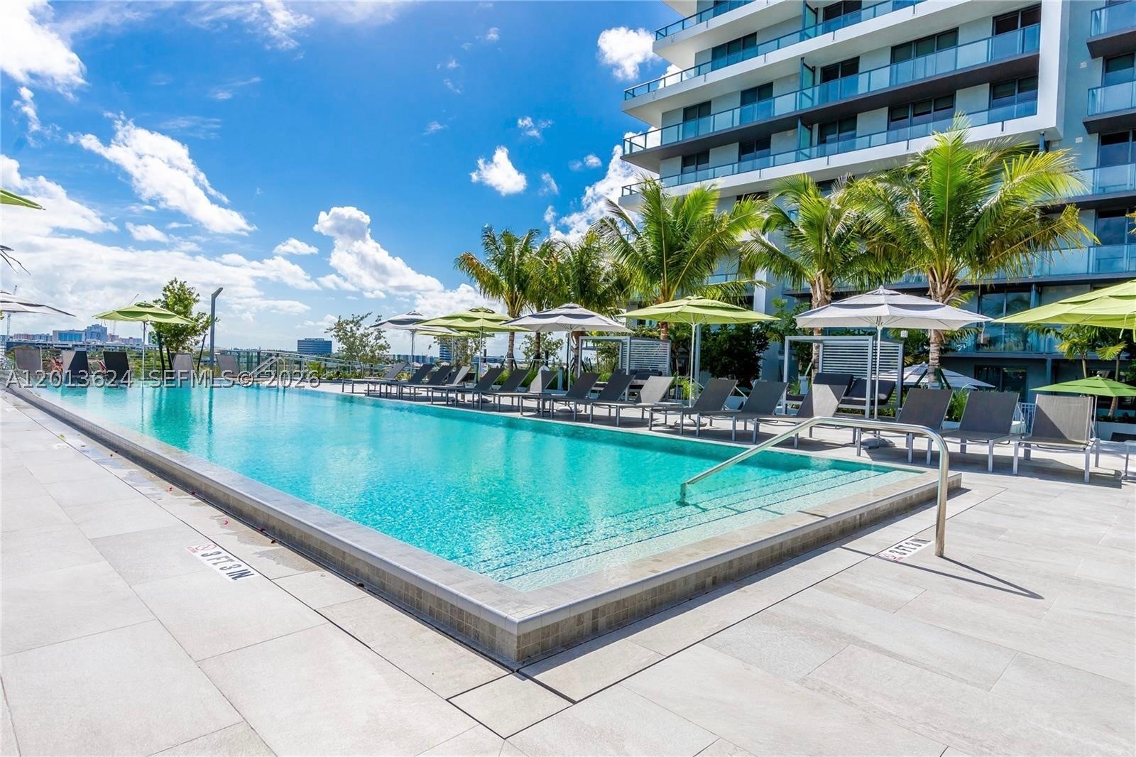 2960 NE 207th #707, Aventura FL 33180