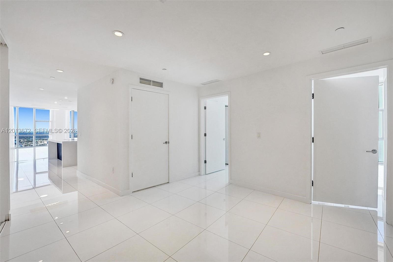 851 NE 1st Ave #4001, Miami FL 33132