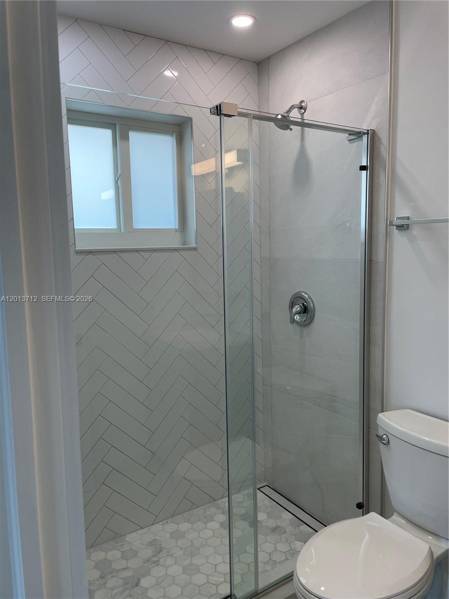 6820 SW 13th Ter #6820, Miami FL 33144