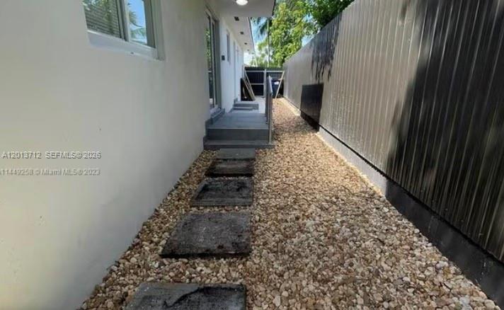 6820 SW 13th Ter #6820, Miami FL 33144