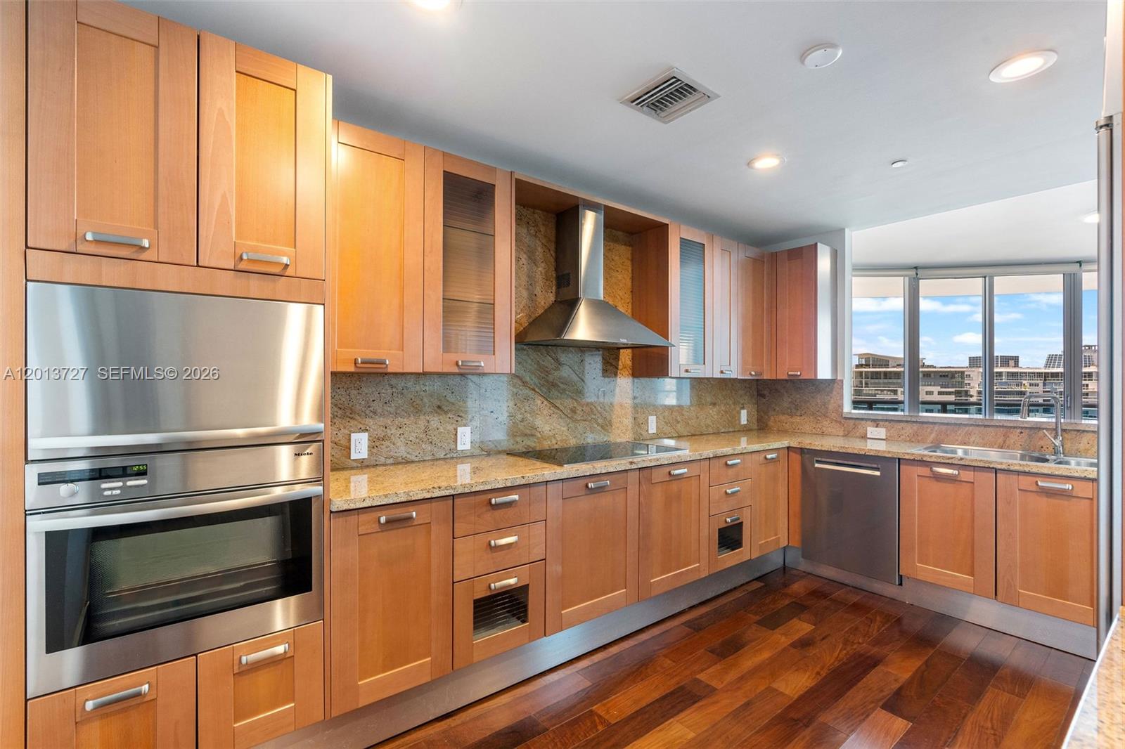 5959 Collins Ave #1101, Miami Beach FL 33140
