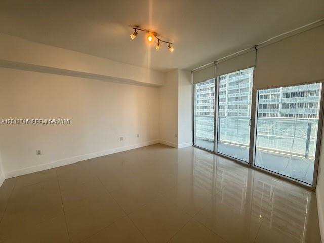 475 Brickell Ave #2411, Miami FL 33131