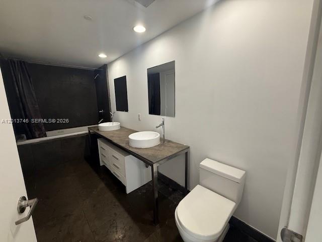475 Brickell Ave #2411, Miami FL 33131