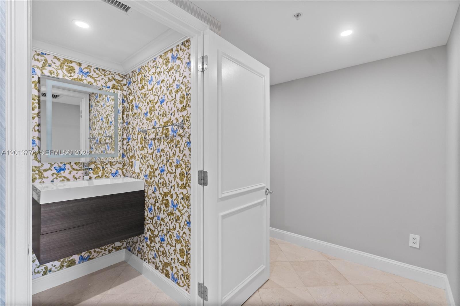 3350 SW 27 Ave #1907, Coconut Grove FL 33133