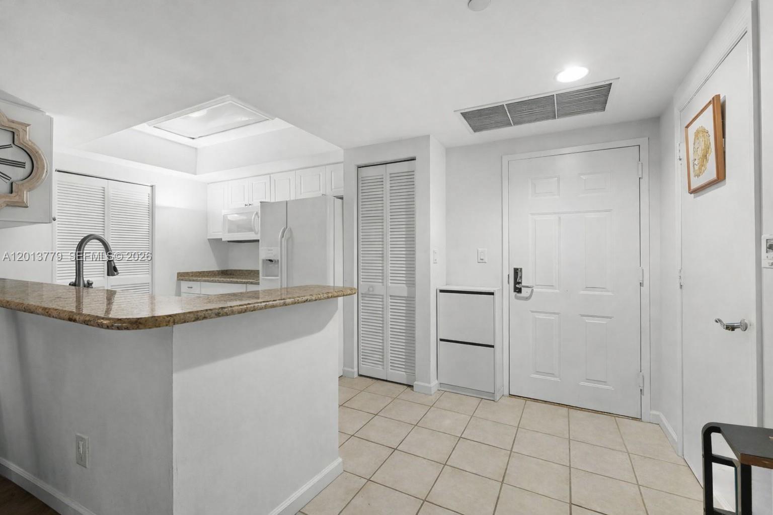 19501 W Country Club Dr #2415, Aventura FL 33180
